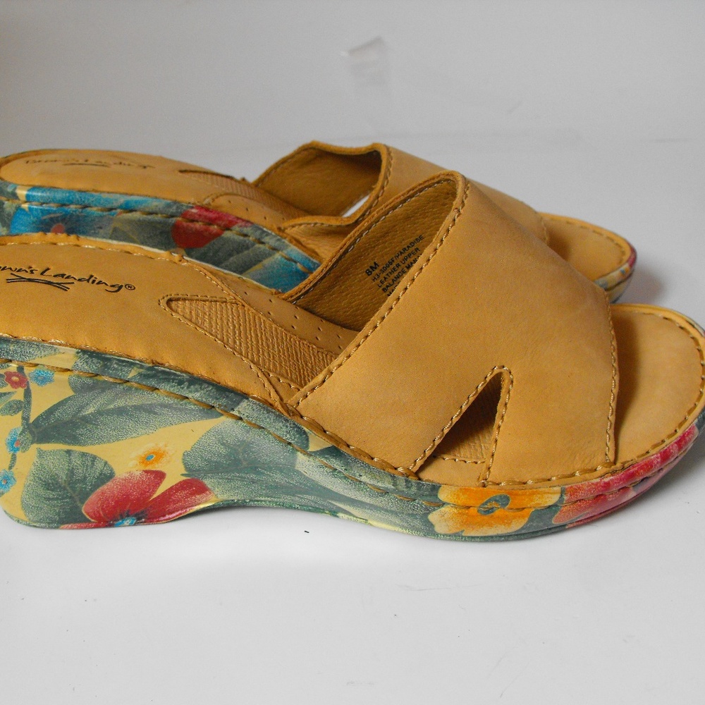 Brown's Landing Slide Shoes Leather Size 8M NWOB